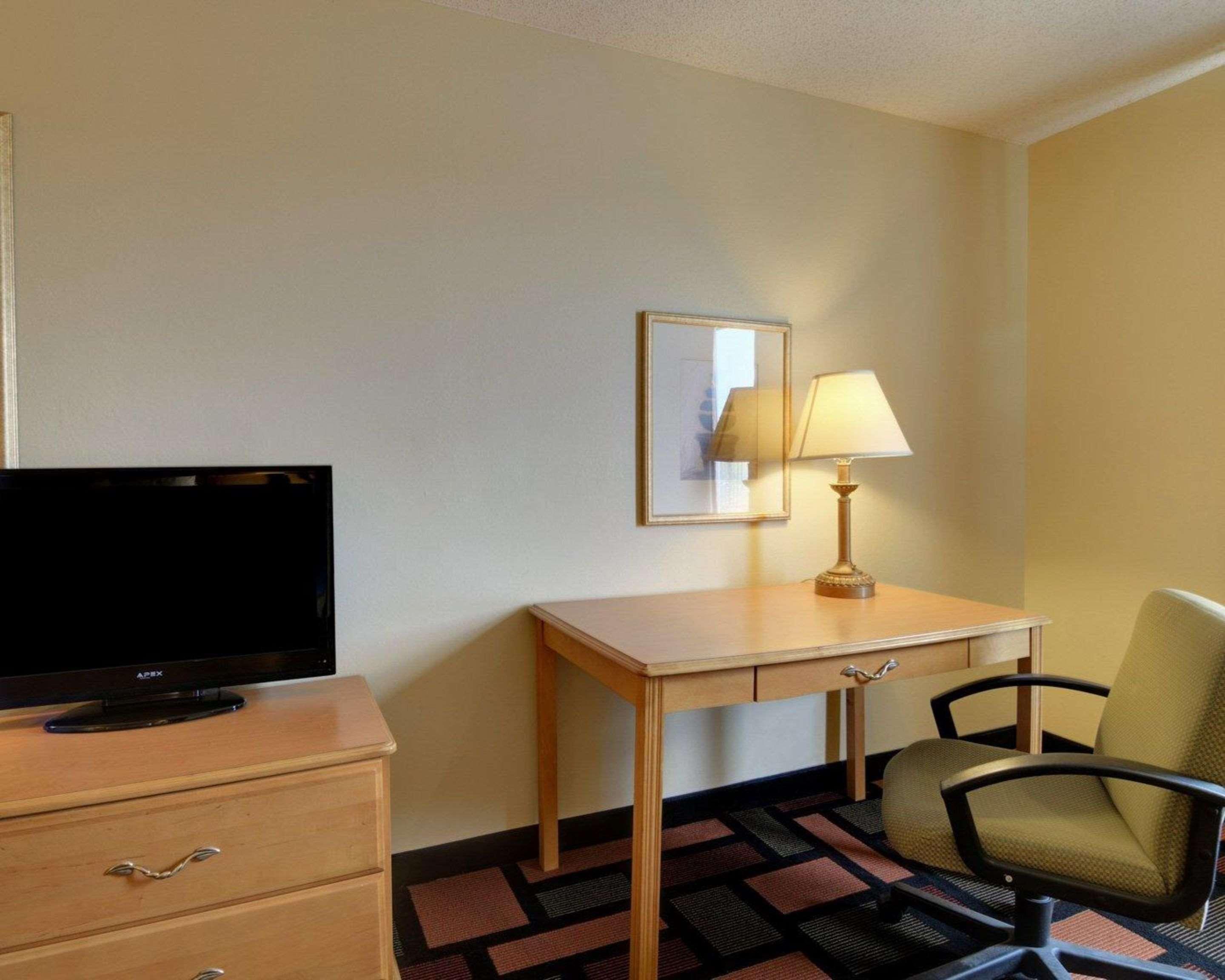 Quality Inn & Suites Malvern Ngoại thất bức ảnh
